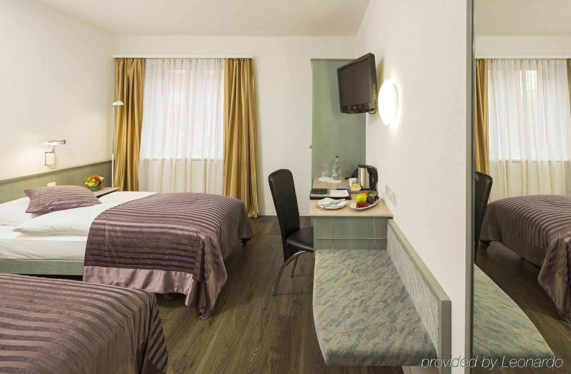 Sommerau-Ticino Swiss Quality Hotel Dietikon Luaran gambar